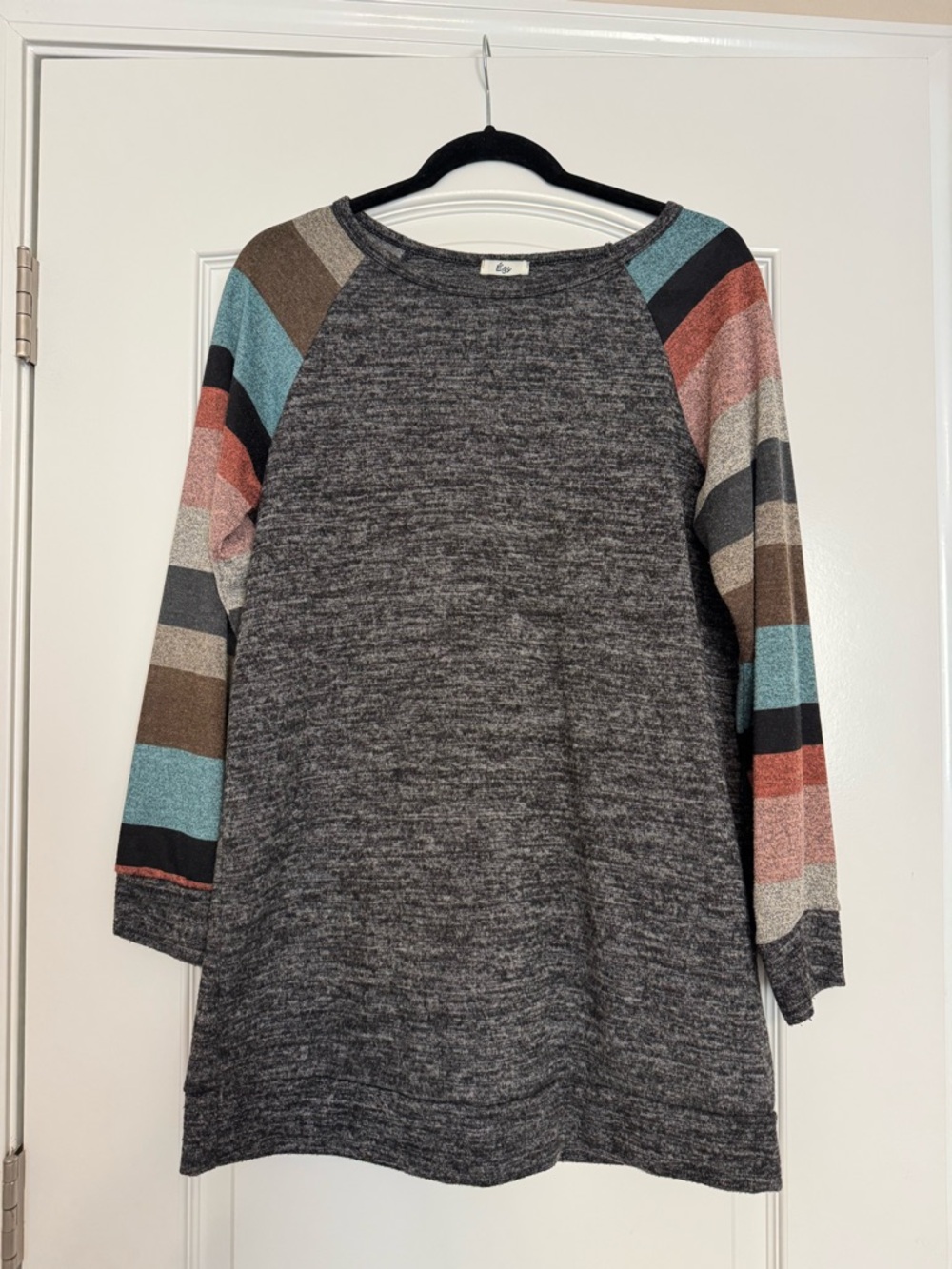 Long Sleeve Knit Tunic with Striped Raglan Sleeves - Gray